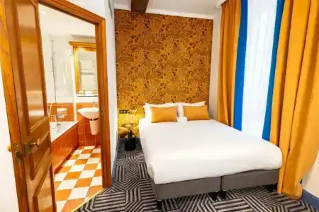 Hôtel De Fleurie - 43
