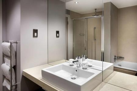 DoubleTree by Hilton Glasgow Central - 9