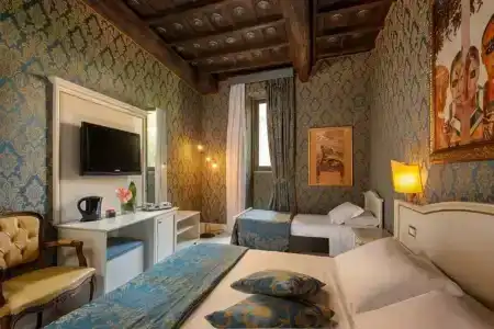 Residenza Canova Tadolini Luxury Rooms & Suites - 7