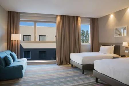 Hampton By Hilton Rome East - 39