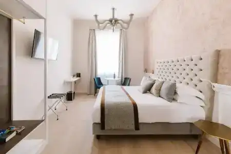 Rhea Silvia Luxury Navona - 55