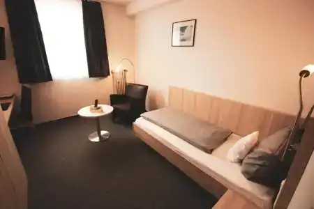 Am Vogelsanger Weg - 26