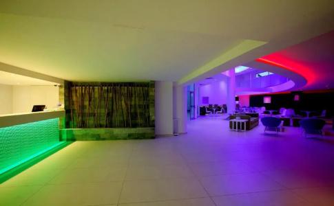Limanaki Beach & Suites - 12
