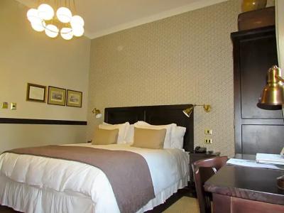 Boutique Castillo Rojo - 52
