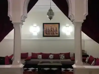 Riad Hicham - 4