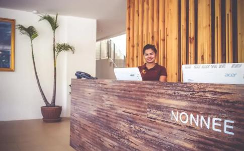 Nonnee - 19
