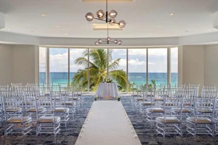 DoubleTree by Hilton Ocean Point - North Miami Beach - 19