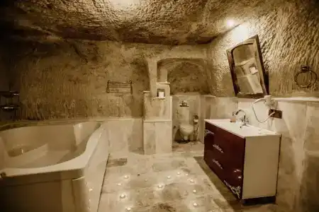 Romantic Cave - 89