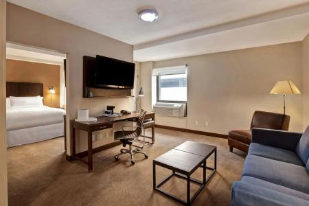 Four Points by Sheraton - 93