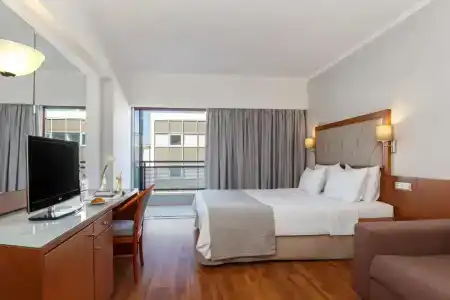 Best Western Plus Plaza - 61