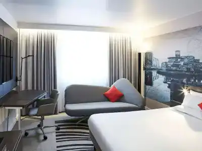 Novotel Manchester Centre - 6