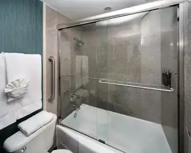 The Whitehall Houston - 10