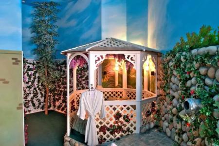 The Anniversary Inn - - 0