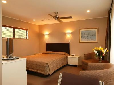 Cornwall Park Motor Inn - 10