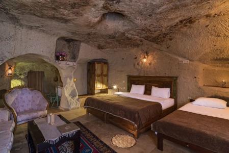 Atilla's Cave - 387
