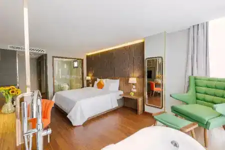 Winsuites Saigon - 62