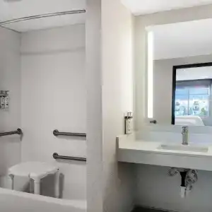 Med City & Suites - 8