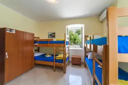 Montenegro Hostel 4U Party - 14