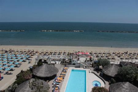 Grand Azzurra Club - 25