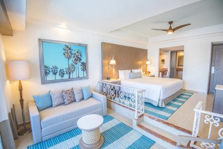 Wyndham Alltra Cancun All Inclusive Resort - 4