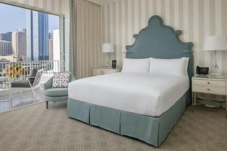The Beverly Hilton - 75