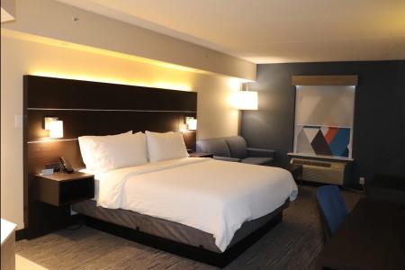 Monte Carlo Inn - 47