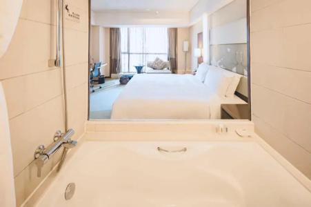 Holiday Inn Qingdao City Center, An Ihg - 60