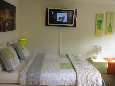 Sir Nico Guest House - 7