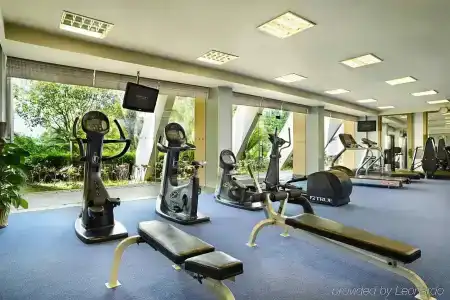 Tangla Dongguan (Former: Sofitel Dongguan Royal Lagoon) - 9