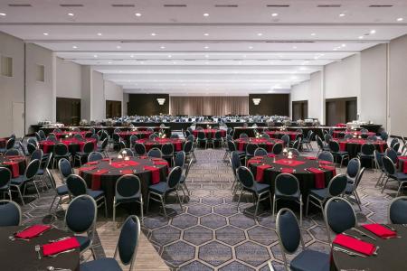 Sheraton Norfolk Waterside - 9
