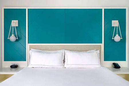 DoubleTree Suites by Hilton - 55