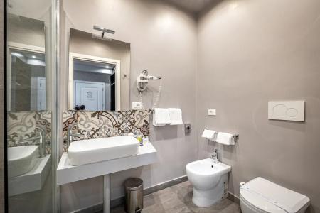 Martelli 6 Suite & - 104