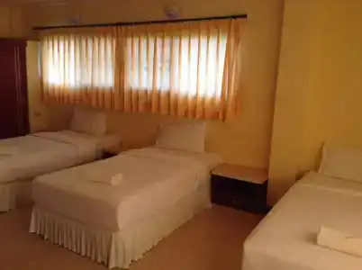 Srisomthai - 63