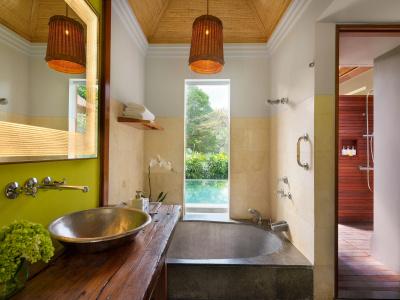 Maya Ubud Resort & Spa - 10
