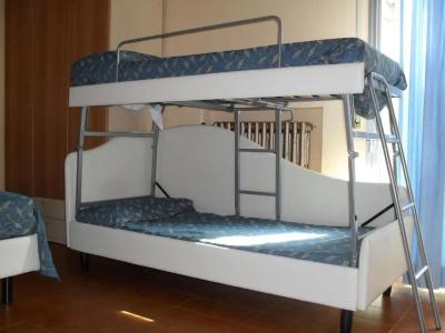 Azzurra - 32