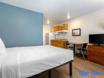 Extended Stay America Select Suites - - East - 32