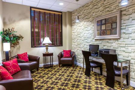 Ramada by Wyndham - 9