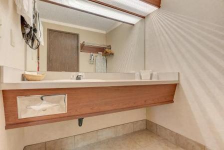 Redmond Inn - 21