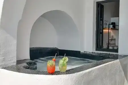 Oia Suites - 43