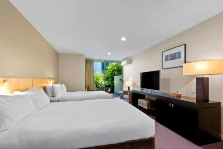 Scenic Suites - 77