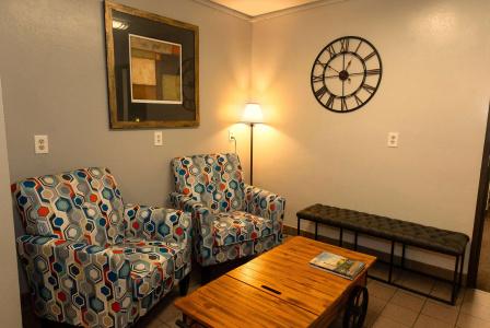 Super 8 by Wyndham/Brooks Street - 1