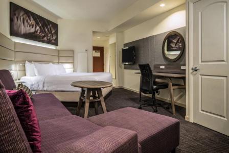 Crowne Plaza Convention Center, an IHG - 37
