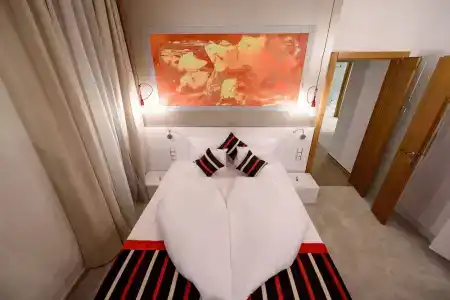 Karoly Corner Residences - 31