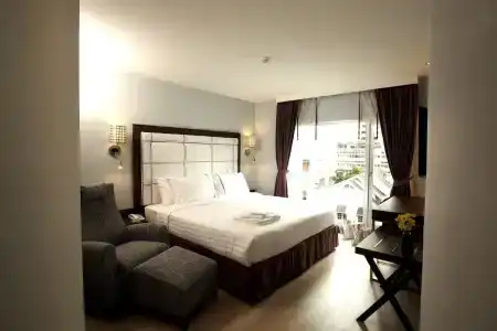 Sukhumvit Suites - 78