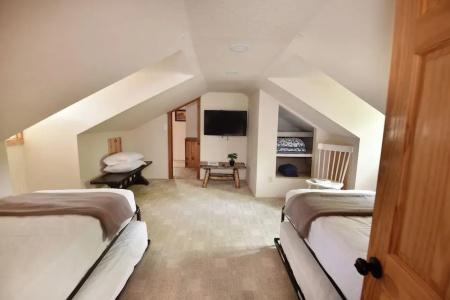 Delton Oaks Resort - 120
