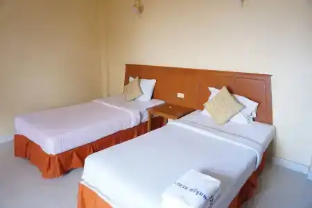 Sri Chumphon - 42