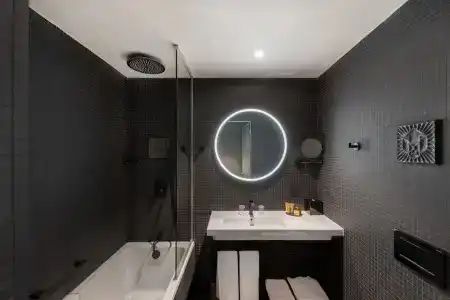 Clark Budapest - Adults Only - 10