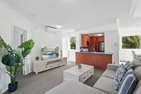 Crystal Bay On The Broadwater - 142