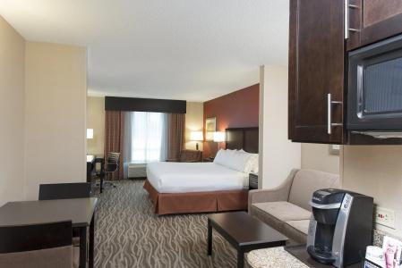 Holiday Inn Express & Suites-North, An Ihg - 18