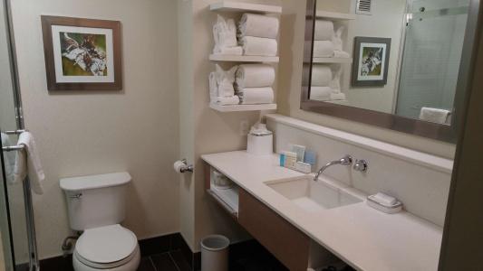 Hampton Inn & Suites by Hilton University NW - 9